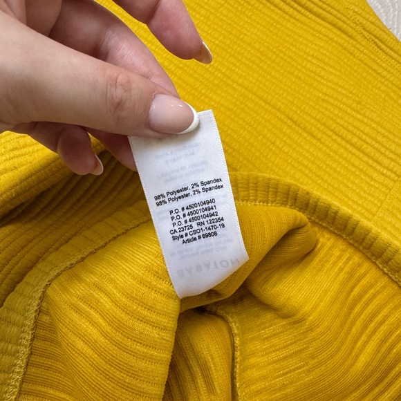 Aritzia Babaton Yellow Batwing Sleeves Cropped Sweater Small - Picture 6 of 7